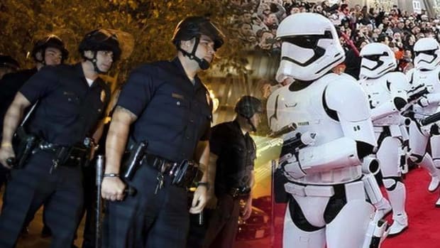 Star-Wars-Force-Met-with-Police-State-Force-as-Movie-Goers-Stripped-of-4th-Amendment-Rights