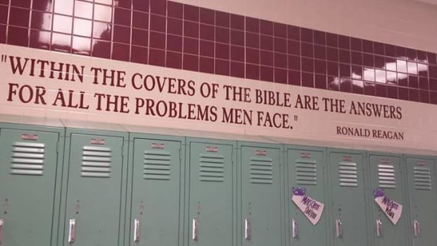 texas-school-promotes-bible-with-fake-quotes