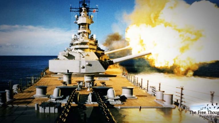 BREAKING: US Navy 'Fires Warning Shots' at Iranian Vessels in Strait of Hormuz