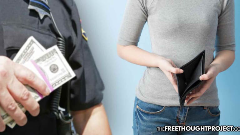 Good Samaritan Finds Wallet Full of Money, Turns it in to Police Who Steal It