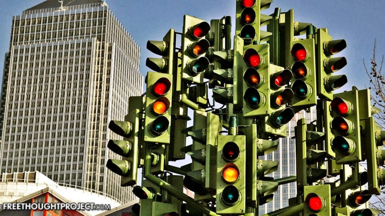 Ohio Accidentally Legalized Running Red Lights, State Doesn't Turn Into Chaos
