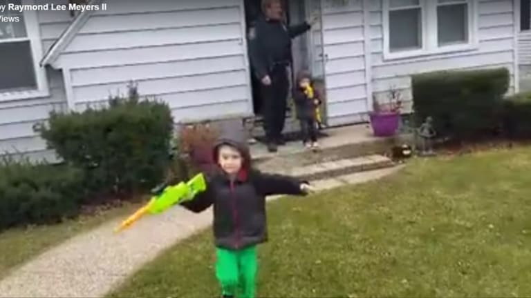 WATCH: Man Films as Police Enter His Home Without a Warrant, Kidnap His Children