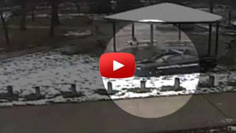 Cop Who Killed 12-year-old Tamir Rice within 2 Seconds, Said he "Gave Him No Choice"
