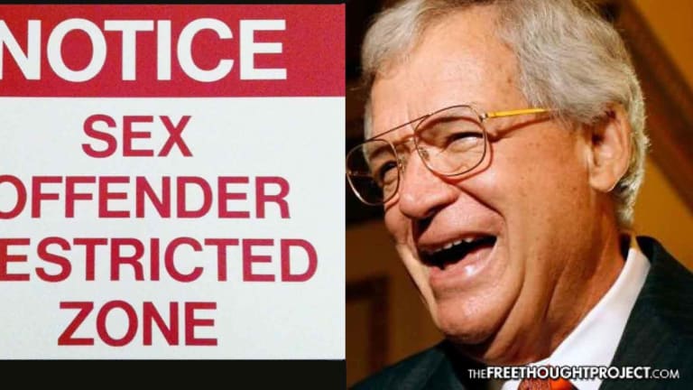 Judge Bans Fmr House Speaker from Being Left Alone With Kids as He's a 'Serial Child Molester'