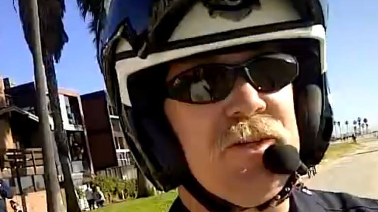 Video: Cop Doesn’t Know Why He Pulled This Guy Over on His Bicycle, Comedy Ensues