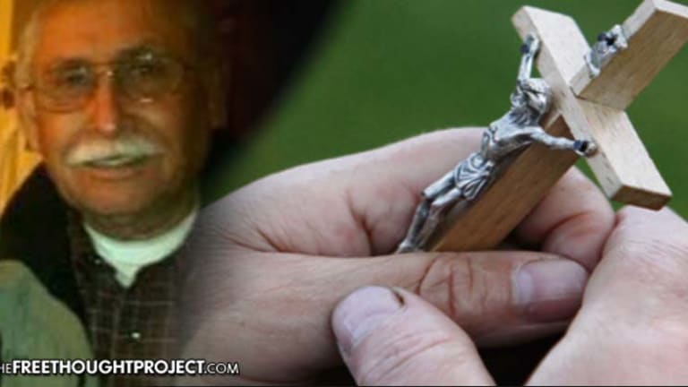 Police Kill Innocent Unarmed Grandpa for Holding a Crucifix in His Own Front Yard