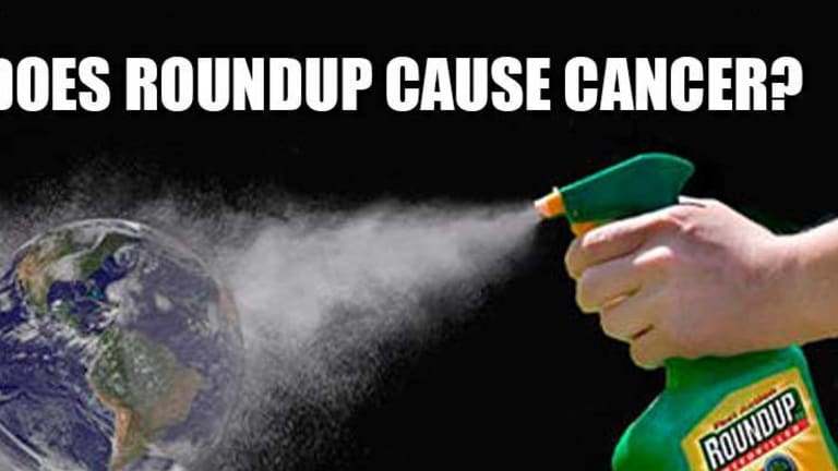 Group of Farmers Files Lawsuit Against Monsanto Claiming RoundUp Gave Them All Cancer