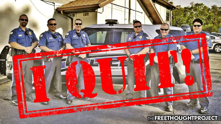 Entire Police Dept Abandons Their Jobs Permanently and Town Doesn't Descend Into Chaos