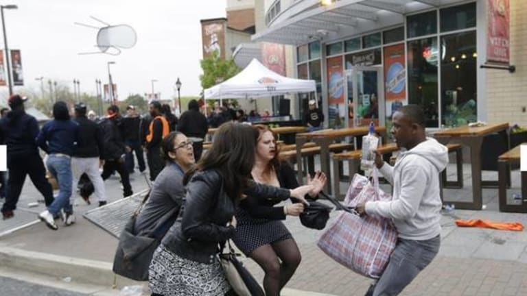 Witnesses In Photos Of Baltimore Protests Dispute MSM's Version Of Events