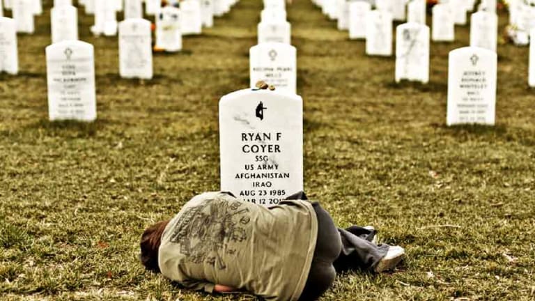 Here's How to Honor the Fallen this Memorial Day by Exposing the Warmongering Lies of Govt