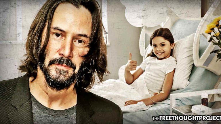 Keanu Reeves Has Been Running a Secret Cancer Foundation to Fund Children's Hospitals
