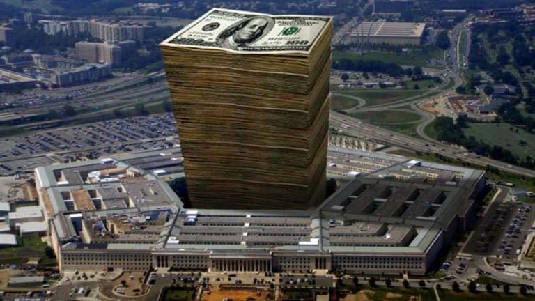 Pentagon 'Lost' a Quarter of a Billion Dollars that was Supposed to be Used to Fight ISIS