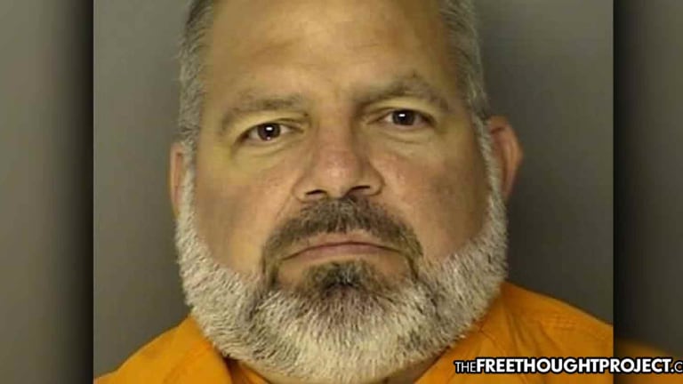 Cop Charged for Refusing to Investigate Dozens of Child Sex Crimes, Gets Off With $300 Fine