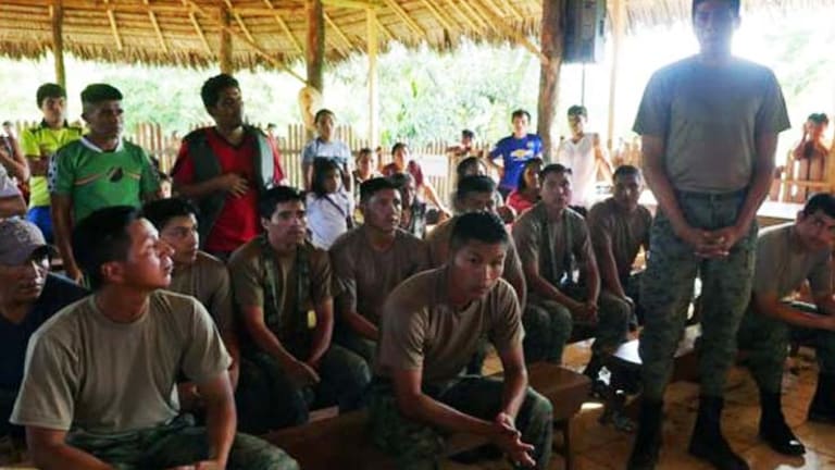 Ecuadorian Natives Detain Govt Troops as State Attempts to Give Their Land Away to Big Oil