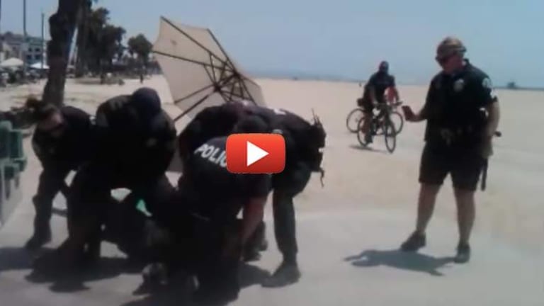 Mentally Ill Homeless Man Severely Beaten By Police Because His Beach Umbrella was Too Big