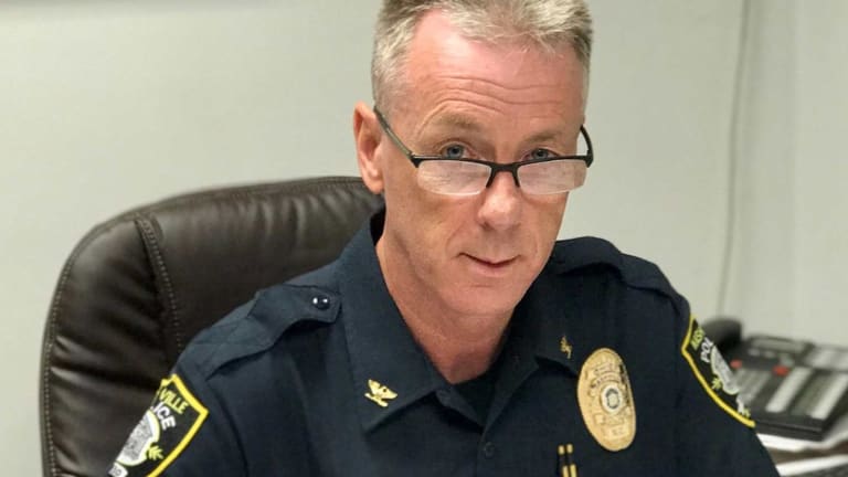 Police Chief Stops Arresting Opioid Addicts, Offers Help Instead – Crime & Addiction PLUMMET