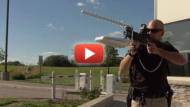 US Company Unveils First-Ever Handheld Drone Neutralizer Gun