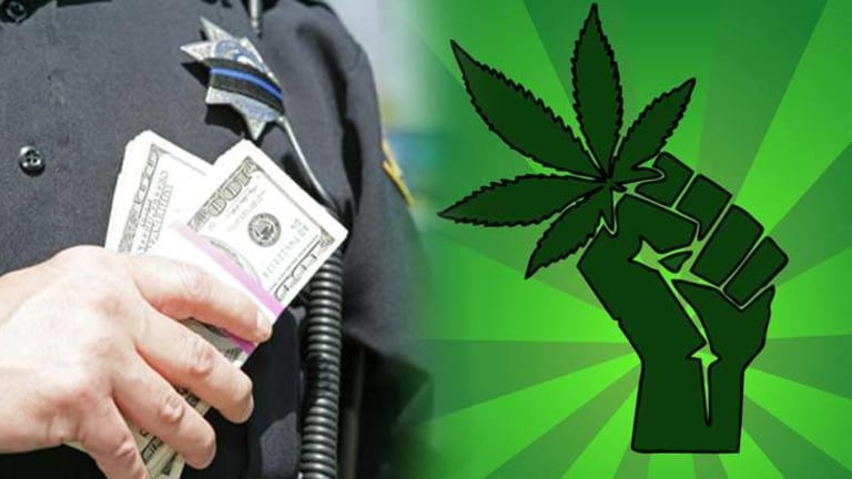 Texas Residents Fed Up With Criminal Police Bought and Paid for by the Cartels, Say Legalize Pot