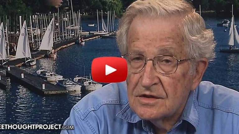 Noam Chomsky Exposes the 'Propaganda Model' Used to Control the U.S. Population in 6 Minutes