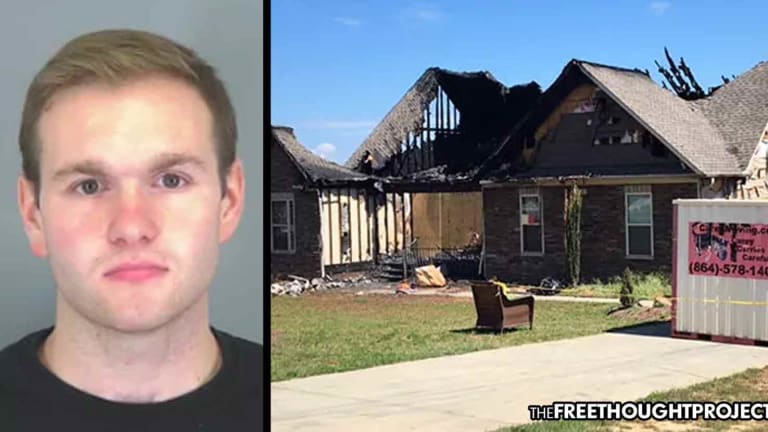 Crazed Cop Arrested After Setting Ex-Girlfriend's House on Fire With Children Inside