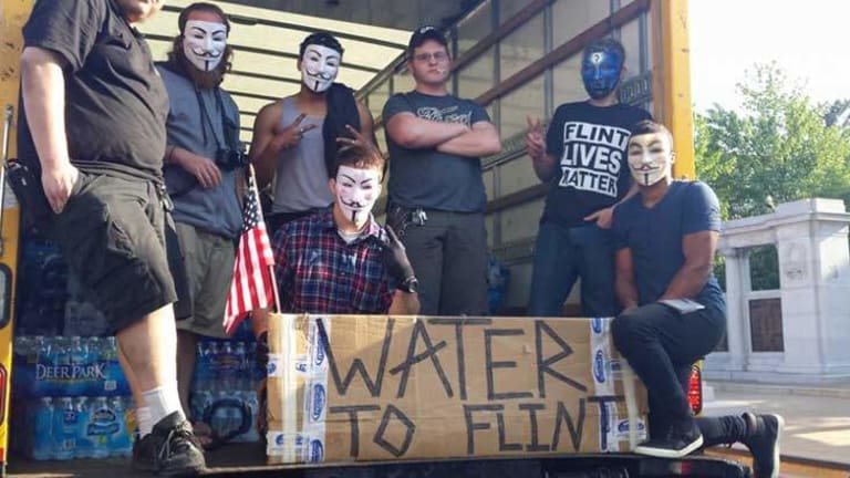 Mainstream Media and Government Remain Silent as Activists From All Over the US Deliver Aid to Flint