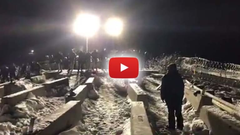 DAPL Cops Open Fire on Prayer Circle with Rubber Bullets, Shoot Water Protectors in the Back