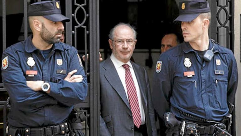 Fmr IMF Chief Sent to Jail As Spain Prosecutes 65 Elite Bankers in Enormous Corruption Scandal