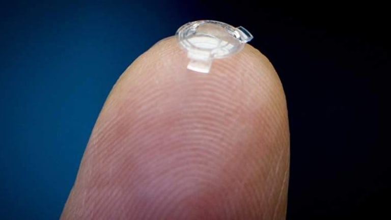 Meet the Bionic Lens: This 8-Minute Surgery Will Give You Superhuman Vision, Forever