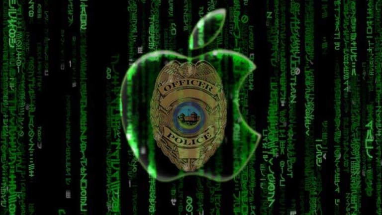 Hell Freezing Over? Top Police Site Stands With Apple Against the FBI, Sends Warning to Americans