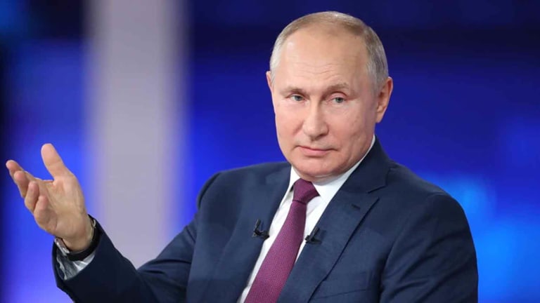 'Land of the Free'? Even Putin Opposes Mandatory Jabs, Says People Should Get Shot Without Coercion