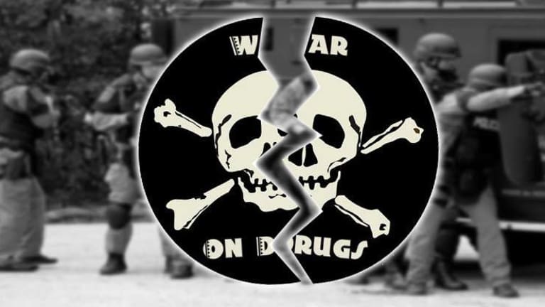 10 Uplifting Stories from 2015 that Show the War on Drugs is in Retreat