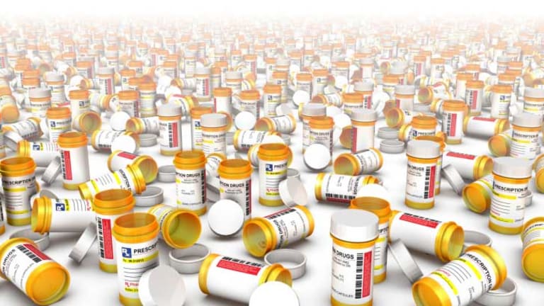 Unsealed Docs Show Big Pharma Colluded With "Pain Clinics" -- Causing an Opioid Epidemic