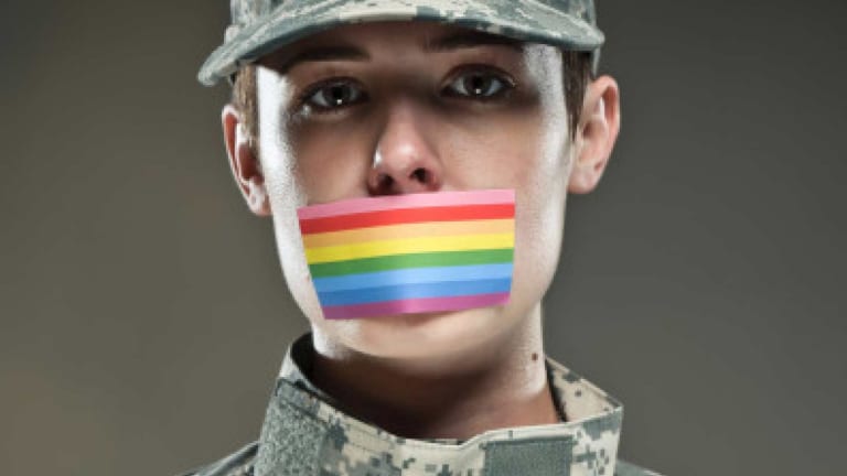 Trump Bans Transgender People from US Military 'In Any Capacity'
