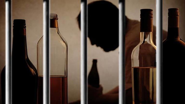 State Makes 'Habitual Drinking' Illegal -- Jails People for a Year for Even Smelling Like Alcohol