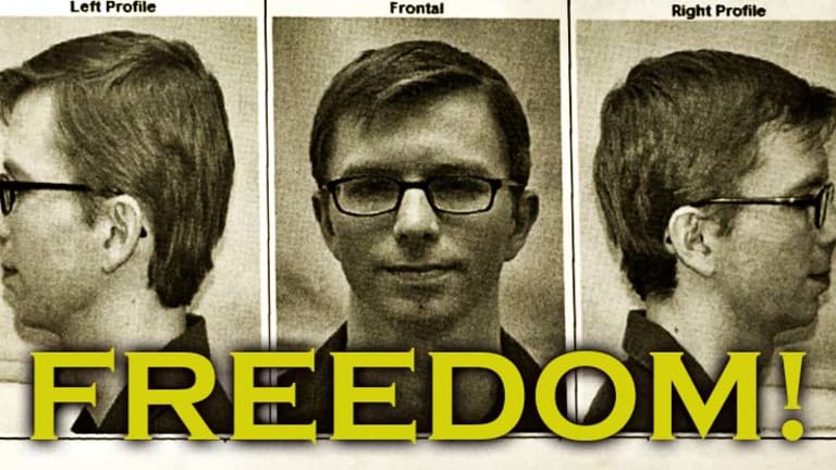 BREAKING: Obama Commutes Chelsea Manning's Sentence — She'll Be Free in May!