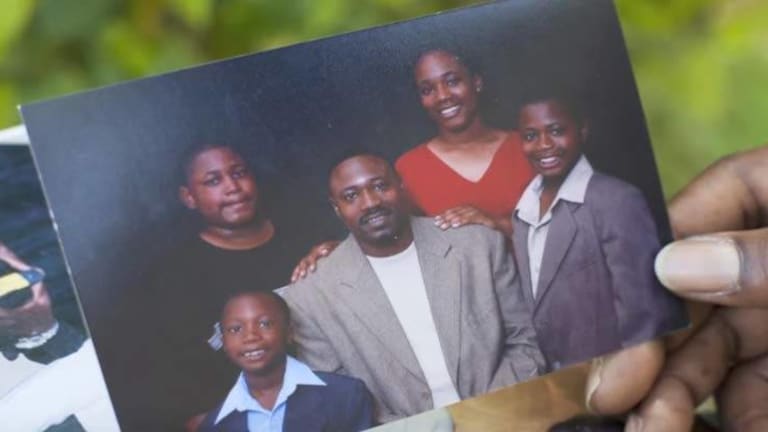 Family of Walter Scott Gets $6.5M Settlement and They're Donating a Portion to Flood Victims in SC
