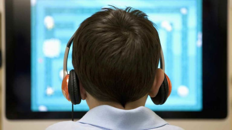 What Could Go Wrong? Millions of US Kids to Be Taught in School Which News is "Fake"