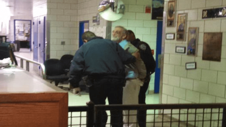 Former CIA Agent Brutalized and Arrested by NYPD For Trying to Enter an Event He Paid to Attend
