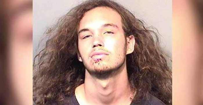 bystanders-jump-in-to-save-man-from-arrest