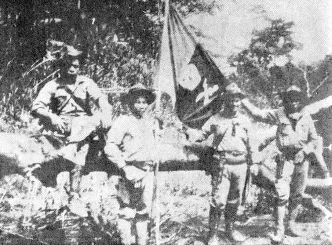 Sandino guerrillas in 1931. Left to right: Tranquilino Jarquín, a Miskito Indian, Col. Juan Ferreti and Luis R. Aráuz. [Source: latinamericanstudies.org]