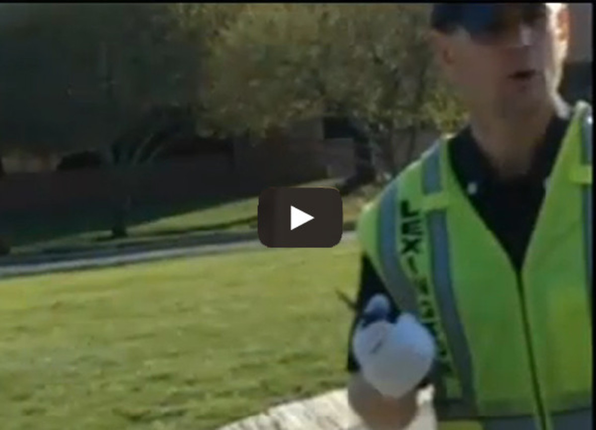 Man Takes Photo of Cop Being Irresponsible, Gets a Ticket Mailed to Him ...
