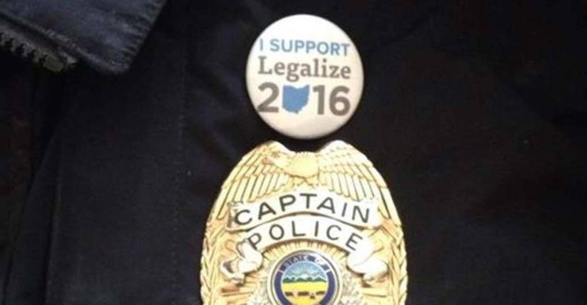 police-captain-suspended-for-button