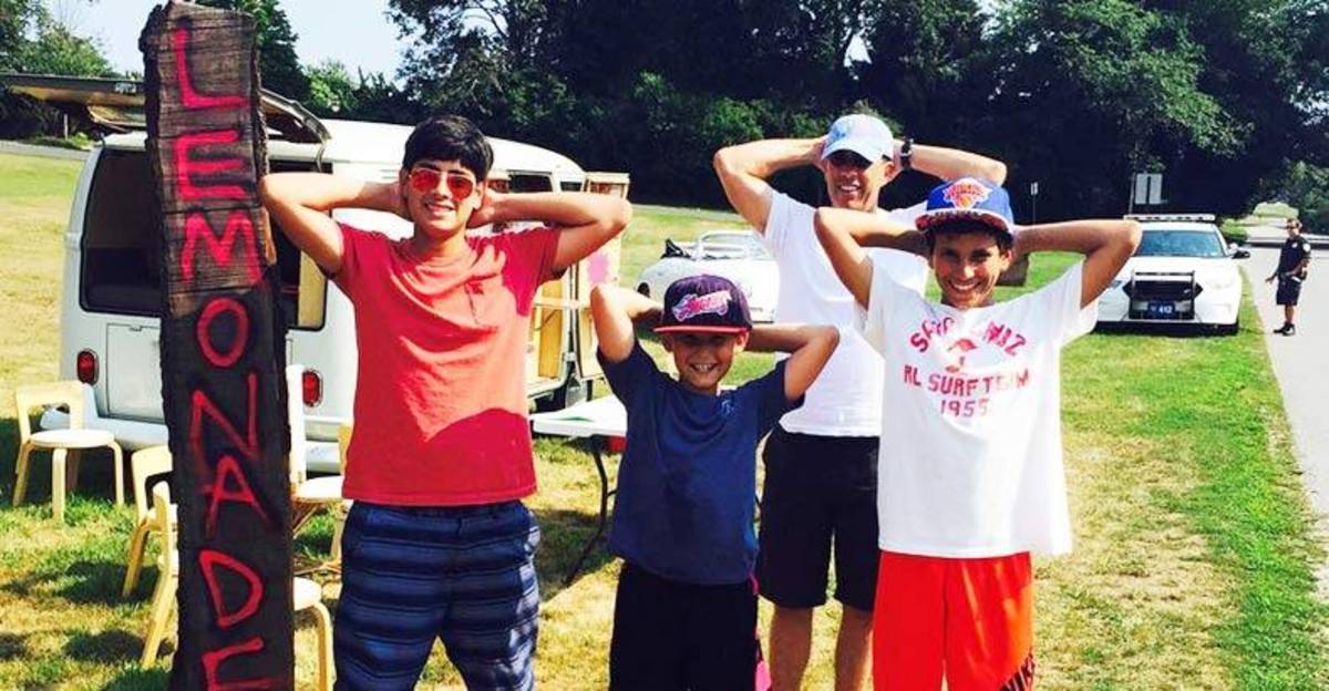 Jerry Seinfeld Hilariously Trolls Cops After they Shut Down his Son's