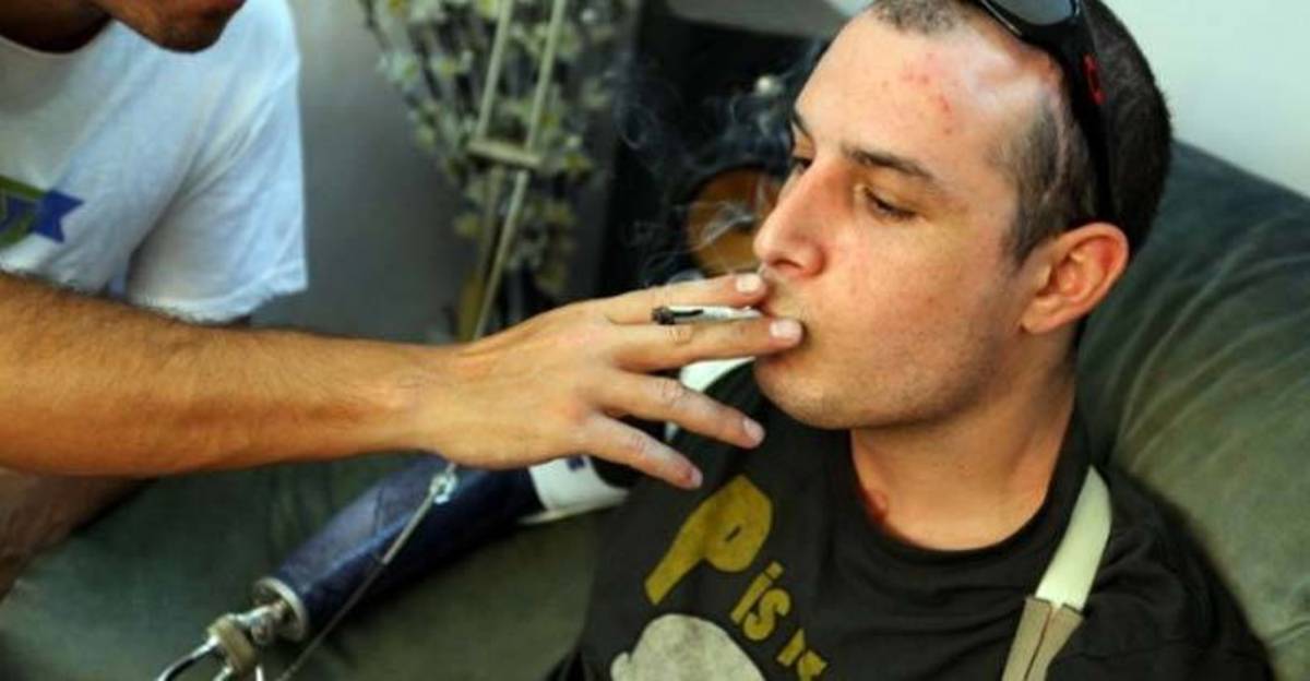 Feds-Recognize-Power-of-Pot,-Approve-Bill-Allowing-Vets-Access-to-Medical-Marijuana