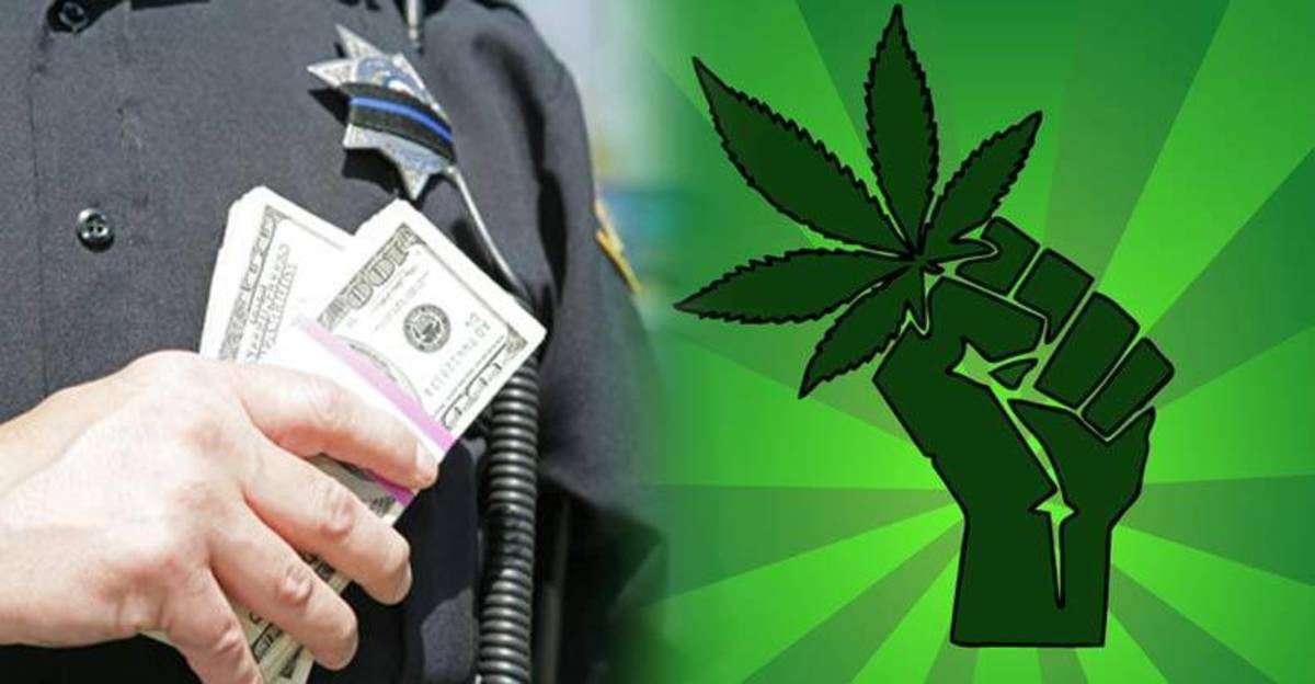 Texas-Residents-Fed-Up-With-Criminal-Police-Bought-and-Paid-for-by-the-Cartels,-Say-Legalize-Pot