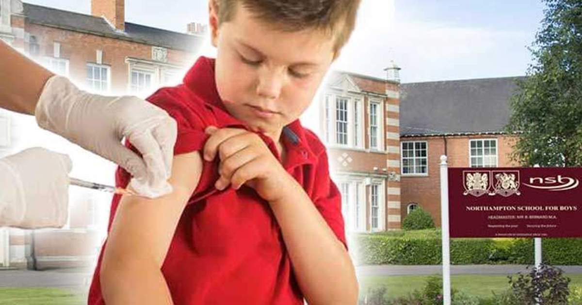 school-stops-vaccines-after-children-pass-out