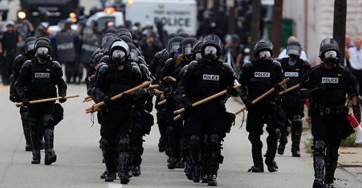 25 Ways that the Police Foster Tyranny by Just Doing their Jobs - The ...
