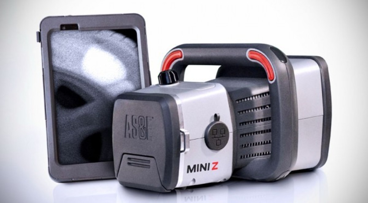 Mini-Z-X-Ray-Gun-image-1-672x372