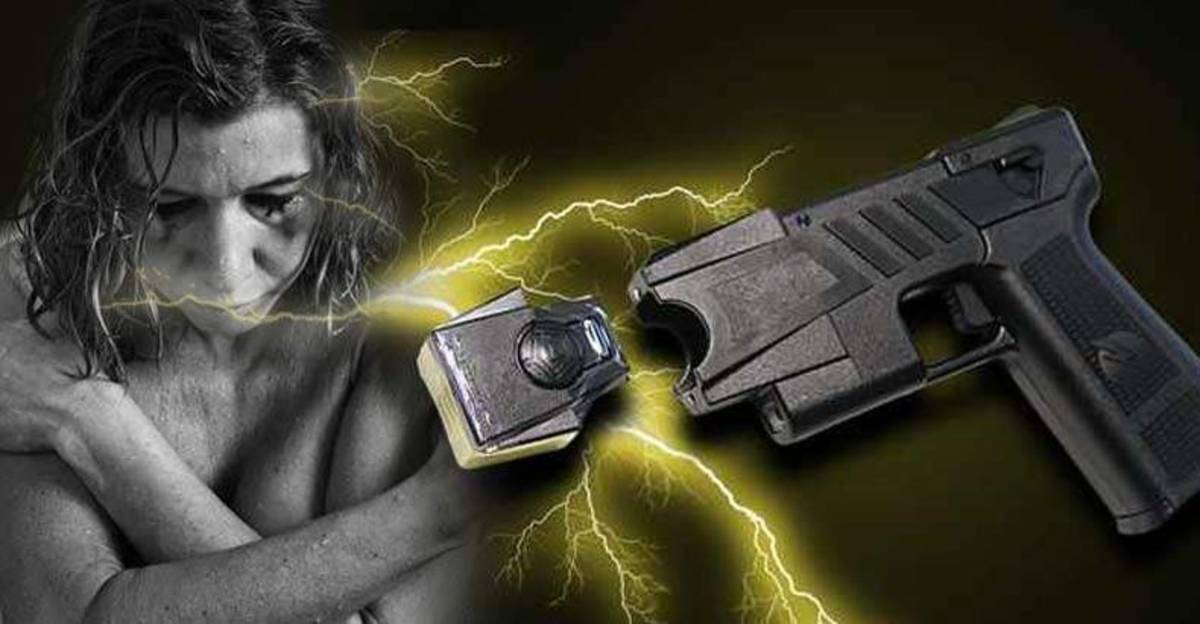 cops-torture-innocent-mentally-ill-woman-with-taser