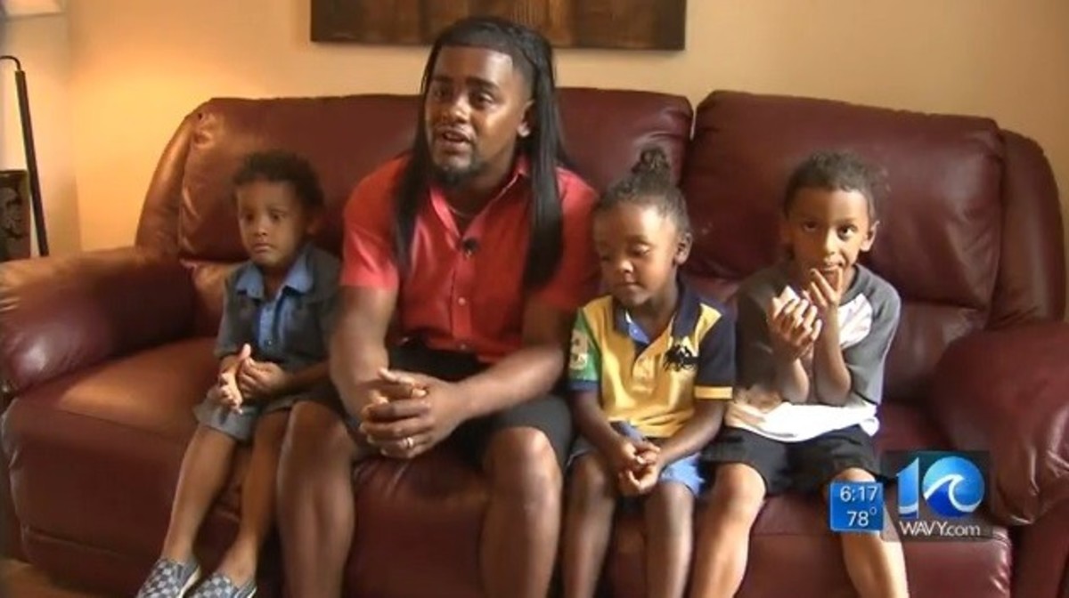 This Guy Shot at Cops Who Were Wrongfully Entering His House, Jury ...